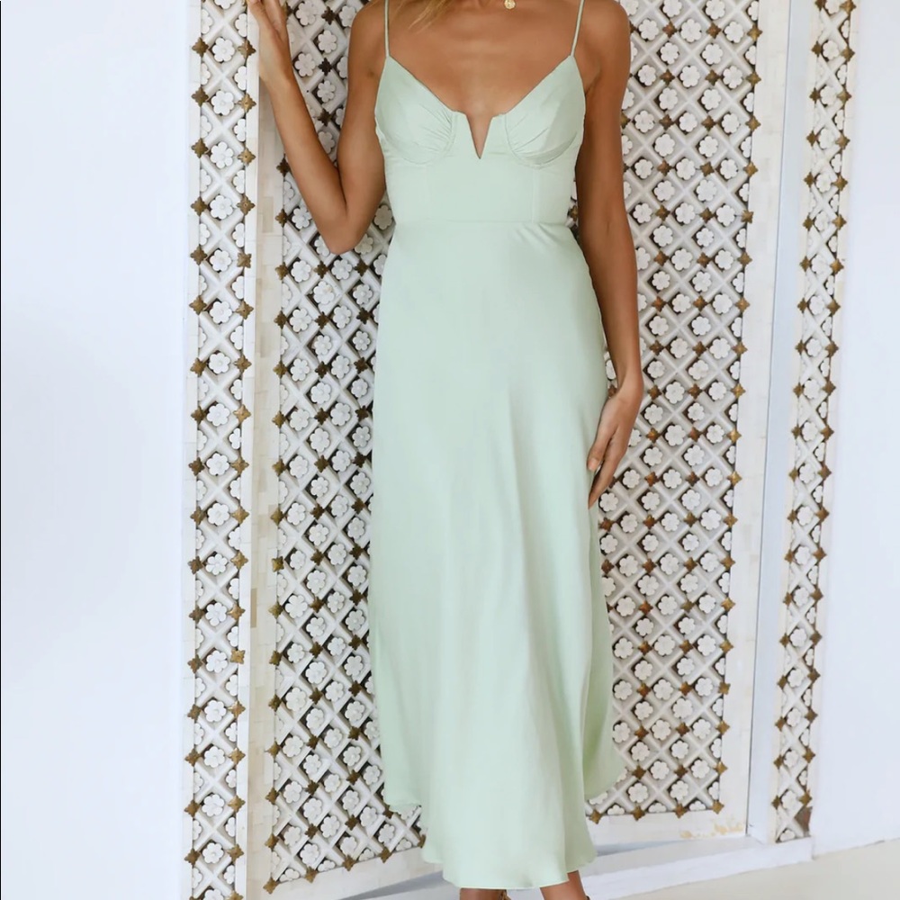PRIVATE KISS MIDI DRESS AVOCADO Hello Molly